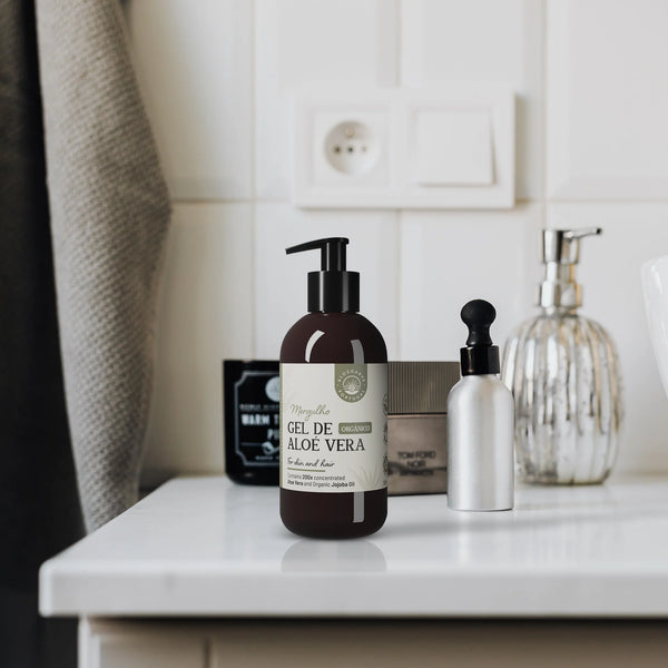 Hochwertige Bio-Aloe-Vera-Pflanze aus Europa, handgepflückt für authentische Naturkosmetik und gesunde Hautpflege
