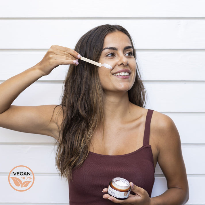 Organic Aloe Vera Anti-Wrinkle Cream Transforming Skin with Radiant European Natural Skincare Glow
