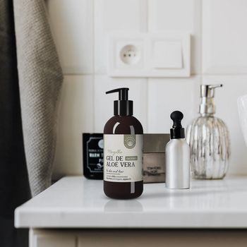 Organic Aloe Vera Gel from Algarve: Hydrating Skincare with Natural Jojoba and Vitamin E Botanicals
