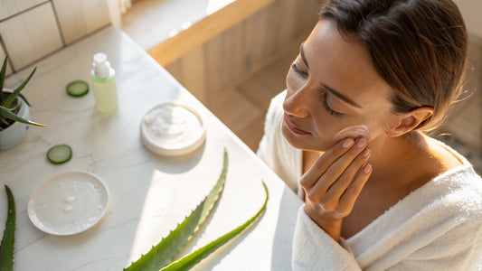 Aloe Vera Gel gegen trockene Heizungsluft: So pflegen Sie Ihre Haut im Büro